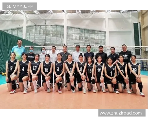 华籍足球明星成就与影响力探讨及其在国际赛场的表现分析