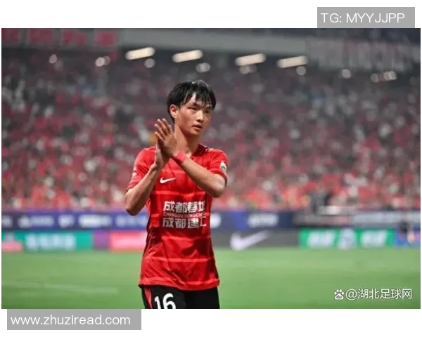 杨明足球明星的真实身份揭秘及其在足球界的影响力分析