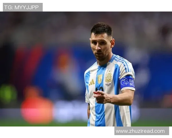 梅西在绿茵场上的精彩瞬间与球迷热情互动的动人画面